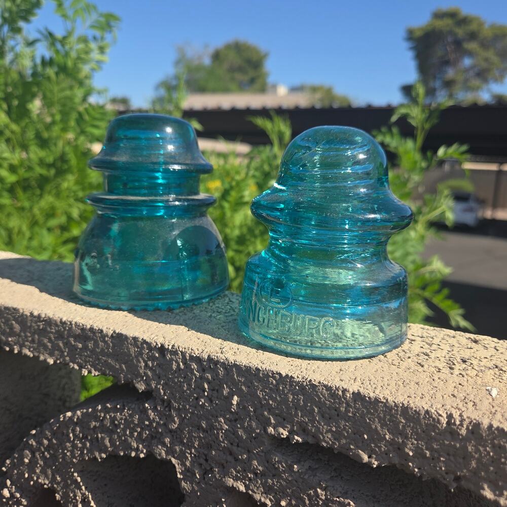 11 Antique Teal Glass Insulators - 10 Hemingray #42 & 1 Lynchburg #38 - Picture 11 of 11